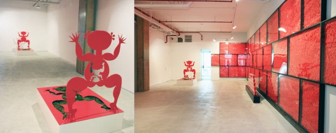 2010年，《一晃十年》個展在作為紐約前波畫廊成立十周年展覽出現(xiàn)。
