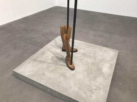 曹雨麥勒首展,我有水蛇腰,還有大長腿 曹雨麥勒首展,我有水蛇腰,還有大長腿