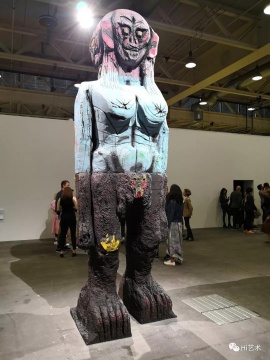 閉館時的藝博會現場
閉館時的藝博會現場