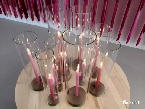 傅丹2019年的作品《飛行中的花園和鴿子》
傅丹2019年的作品《飛行中的花園和鴿子》
