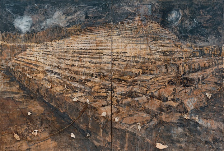 《奧利西斯和伊西斯》379.7×561.3×24.1 cm 布面油彩、丙烯、感光乳劑、黏土、陶瓷、鉛、鋼絲、PCB電路板 1985-1987
《奧利西斯和伊西斯》379.7×561.3×24.1 cm 布面油彩、丙烯、感光乳劑、黏土、陶瓷、鉛、鋼絲、PCB電路板 1985-1987