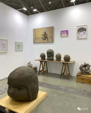 KaiKai Kiki畫廊帶來的OB、Otani Workhop,秒賣(圖片提供:臺灣藏家)
KaiKai Kiki畫廊帶來的OB、Otani Workhop,秒賣(圖片提供:臺灣藏家)