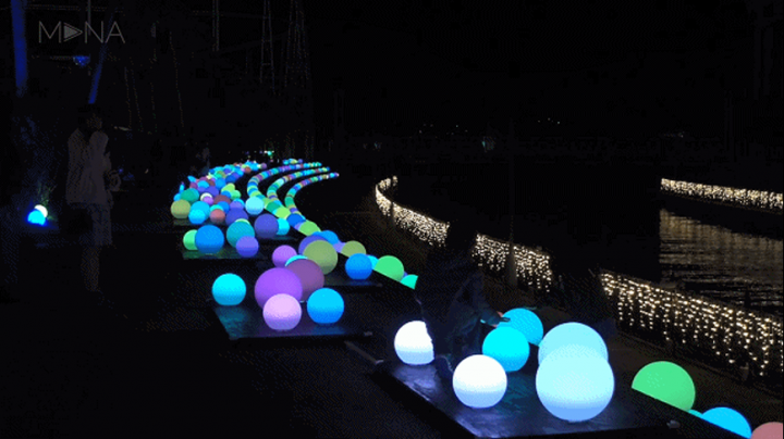 日本藝術家Yuki ANAI作品《Drop of light》
日本藝術家Yuki ANAI作品《Drop of light》