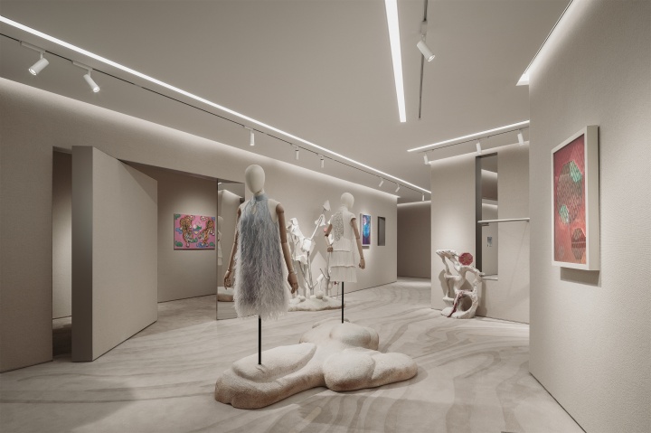 上海灘Shanghai Tang首家概念店,藝術品并非以突兀的方式呈現,很難一眼發現
上海灘Shanghai Tang首家概念店,藝術品并非以突兀的方式呈現,很難一眼發現