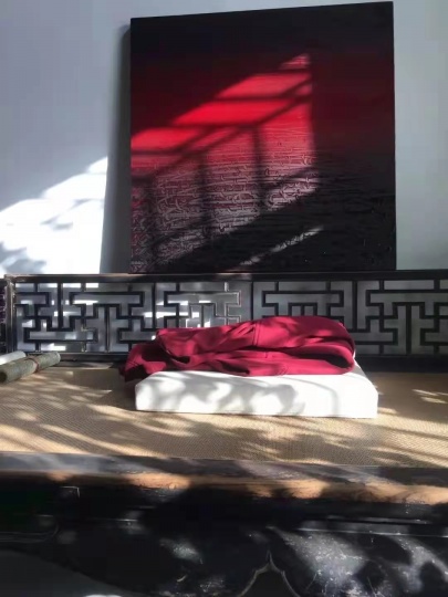 弧線、點、直線,他在畫布上重復了二十年 弧線、點、直線,他在畫布上重復了二十年