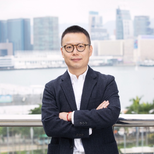 
許宇Leo Xu

卓納畫廊香港空間資深總監

