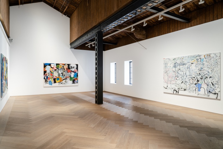 
“艾迪·馬丁內斯：所指非月”展覽現場，貝浩登(上海)，2021

攝影：包夢琪。圖片提供：藝術家與貝浩登

