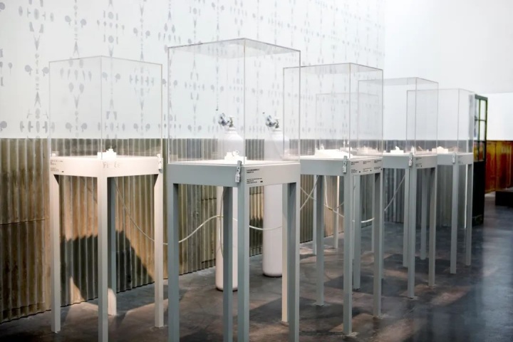 “王墑:搜集確鑿的證據” 宋冬策劃,展覽現場
UCCA北京,2011
(攝影:唐萱)
“王墑:搜集確鑿的證據” 宋冬策劃,展覽現場
UCCA北京,2011
(攝影:唐萱)