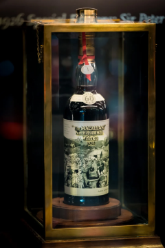 麥卡倫和彼得·布萊克爵士首次合作The Macallan 1926
麥卡倫和彼得·布萊克爵士首次合作The Macallan 1926