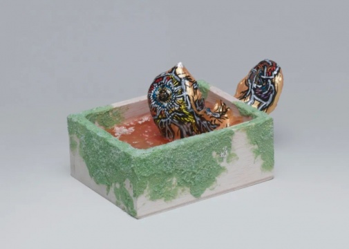 《滿月之日,那個水洼儲蓄了能量》
14×8cm 丙烯、石膏 202
《滿月之日,那個水洼儲蓄了能量》
14×8cm 丙烯、石膏 202