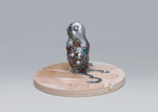 《在清澈寂靜之地》
18×11.5cm 丙烯、石膏 202
《在清澈寂靜之地》
18×11.5cm 丙烯、石膏 202