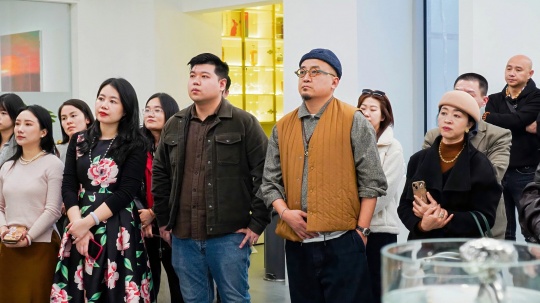 “記憶叢林—雷霆LeiLei個(gè)展”在亙畫廊正式啟幕,以多元的生物形態(tài)剖析世界的本質(zhì) “記憶叢林—雷霆LeiLei個(gè)展”在亙畫廊正式啟幕,以多元的生物形態(tài)剖析世界的本質(zhì)