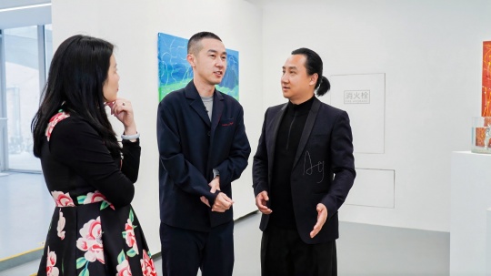 “記憶叢林—雷霆LeiLei個(gè)展”在亙畫廊正式啟幕,以多元的生物形態(tài)剖析世界的本質(zhì) “記憶叢林—雷霆LeiLei個(gè)展”在亙畫廊正式啟幕,以多元的生物形態(tài)剖析世界的本質(zhì)