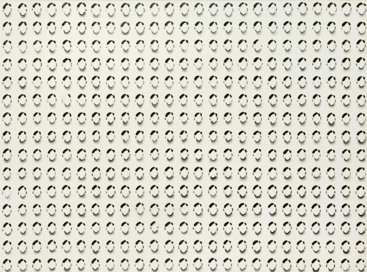 陸超 《嘗試畫兩張相同的臉》
150×200cm 布面油畫 2015
“新樣態(tài)”參展作品
陸超 《嘗試畫兩張相同的臉》
150×200cm 布面油畫 2015
“新樣態(tài)”參展作品