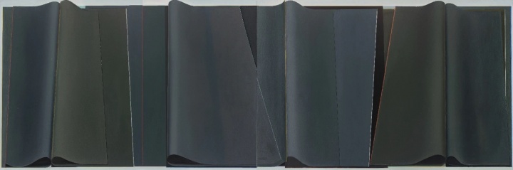 劉聰 《紙—(無題)變奏》
180×540cm 布面油畫 2023-2024
“新樣態(tài)”參展作品
劉聰 《紙—(無題)變奏》
180×540cm 布面油畫 2023-2024
“新樣態(tài)”參展作品