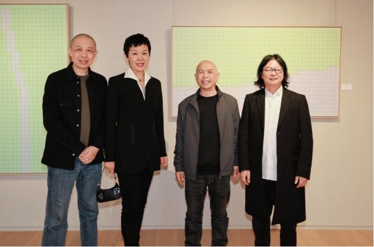 策展人李旭、創始人簡Jennifer、藝術家陳榮義、藝術家丁乙
策展人李旭、創始人簡Jennifer、藝術家陳榮義、藝術家丁乙