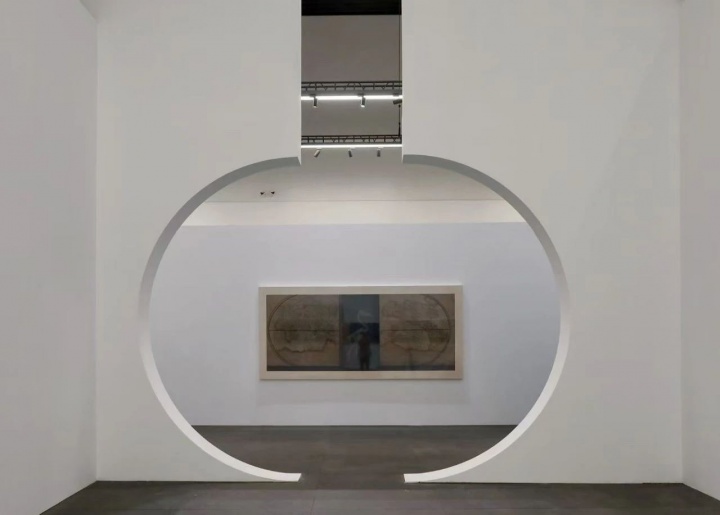 “原道:徐累藝術展”展覽現場
深圳美術館,2025
協辦單位:應空間當代藝術中心
“原道:徐累藝術展”展覽現場
深圳美術館,2025
協辦單位:應空間當代藝術中心