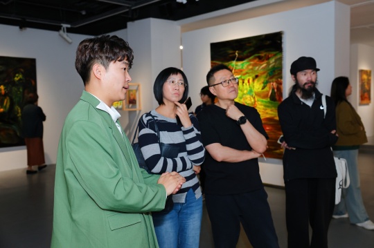 「破夜—高人杰個展」在亙畫廊正式啟幕,一場在邊緣地帶燃燒的靈魂試煉 「破夜—高人杰個展」在亙畫廊正式啟幕,一場在邊緣地帶燃燒的靈魂試煉