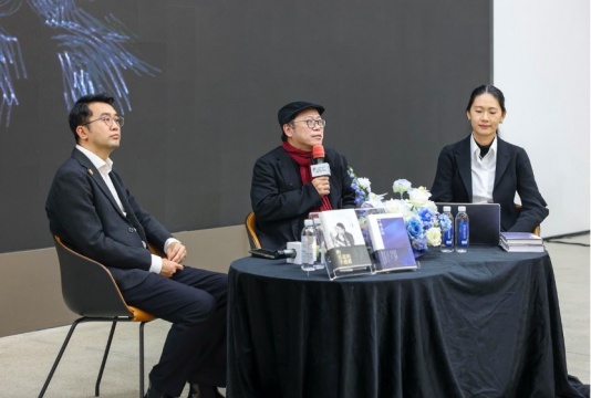 未來設計學院邀請奧斯卡最佳美術指導葉錦添擔任學院導師,每年給學生上4學分課程
未來設計學院邀請奧斯卡最佳美術指導葉錦添擔任學院導師,每年給學生上4學分課程