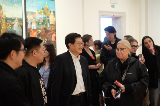 藝術家張釗瀛,策展人呂澎與觀眾交流
藝術家張釗瀛,策展人呂澎與觀眾交流