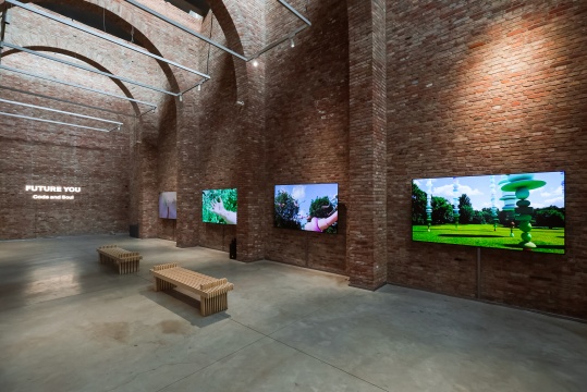 《未來的你：行走的進化》Universal Everything個展，展覽現(xiàn)場，798CUBE，2025